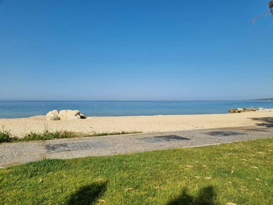 Our Home-Fully Renovated Apartments And Studios By The Sea Nikiti (Sithonia) Exterior foto