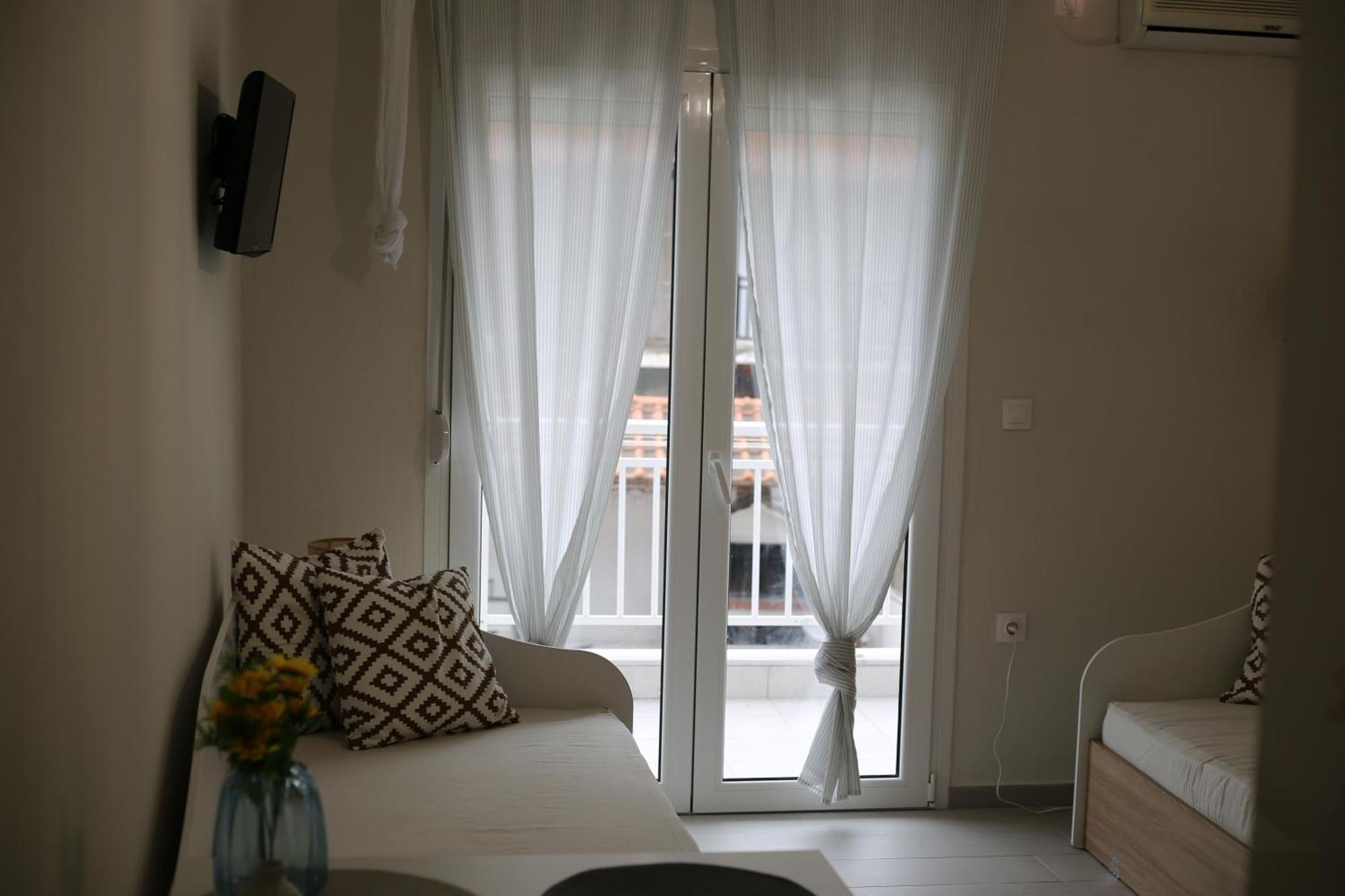 Our Home-Fully Renovated Apartments And Studios By The Sea Nikiti (Sithonia) Exterior foto
