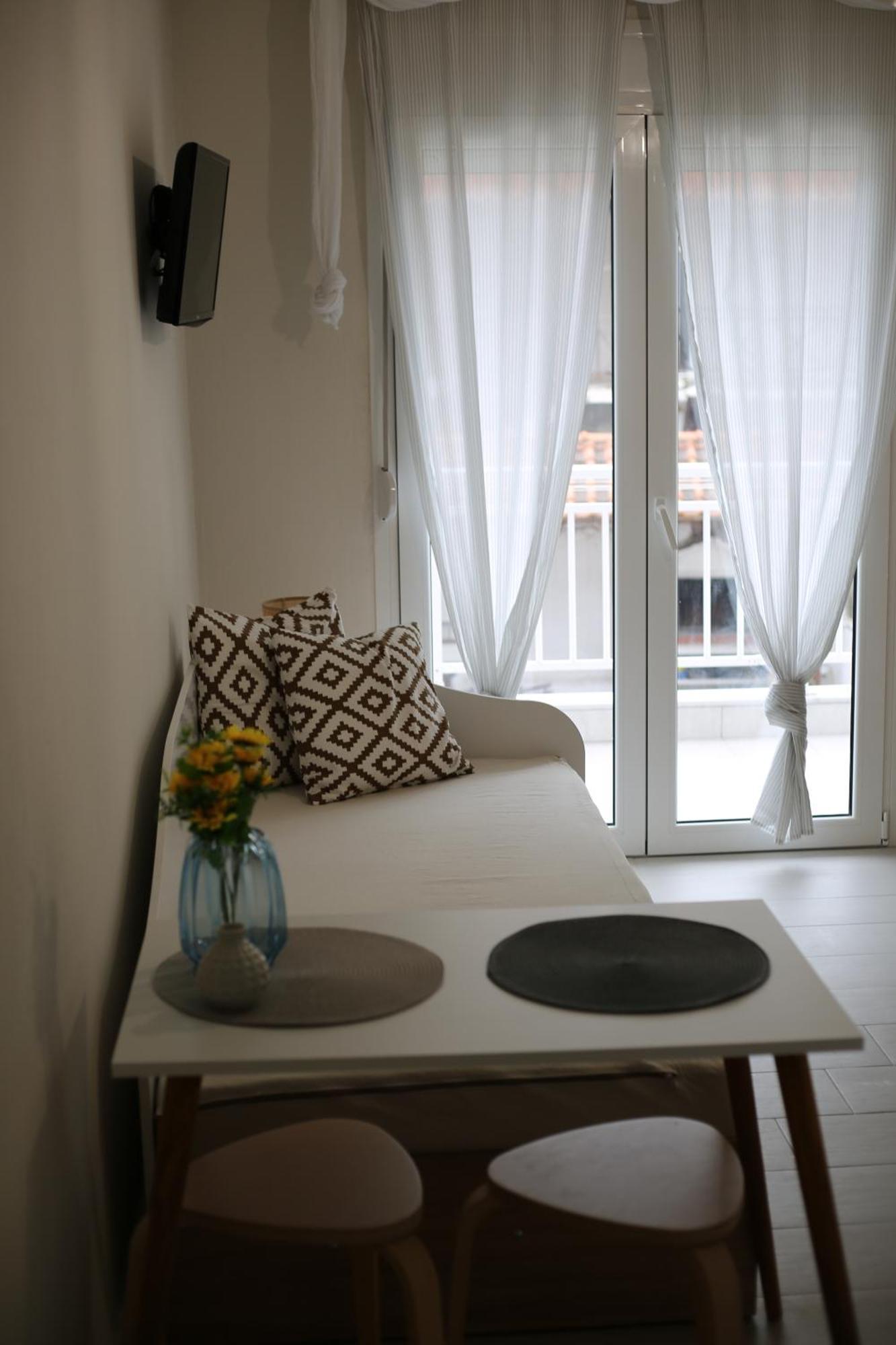 Our Home-Fully Renovated Apartments And Studios By The Sea Nikiti (Sithonia) Exterior foto