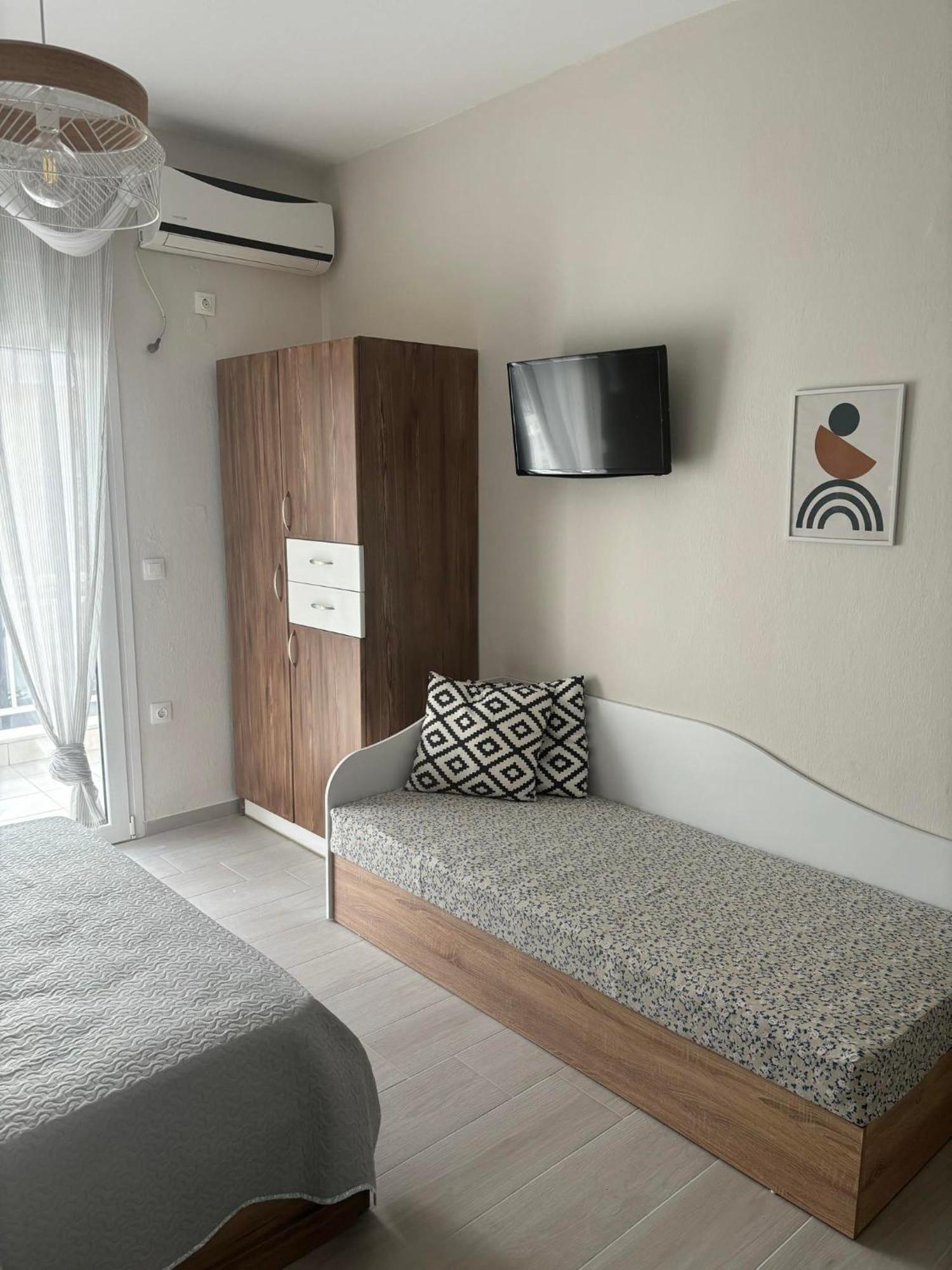 Our Home-Fully Renovated Apartments And Studios By The Sea Nikiti (Sithonia) Exterior foto